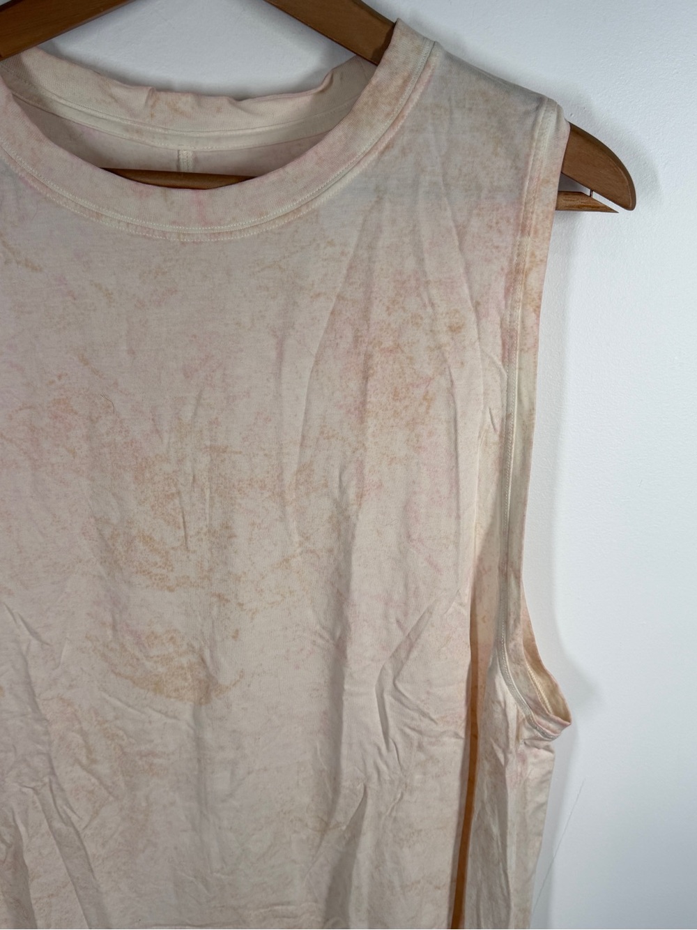 Lululemon All Yours Tank Top Vitasea Size 8 Citrus Strawberry Milkshake Wash - Picture 3 of 6